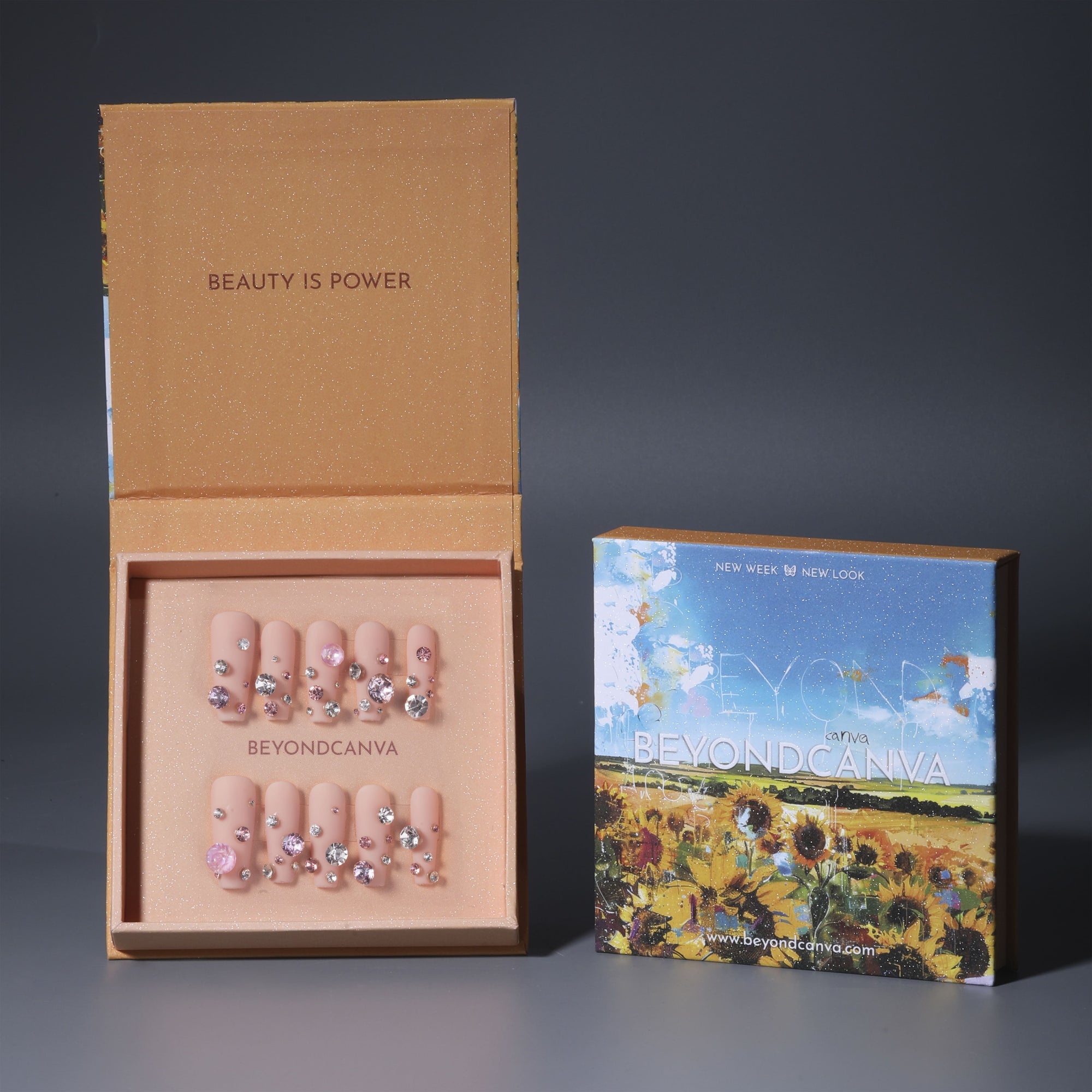 Luxurious treasure Handmade Press On Nails
