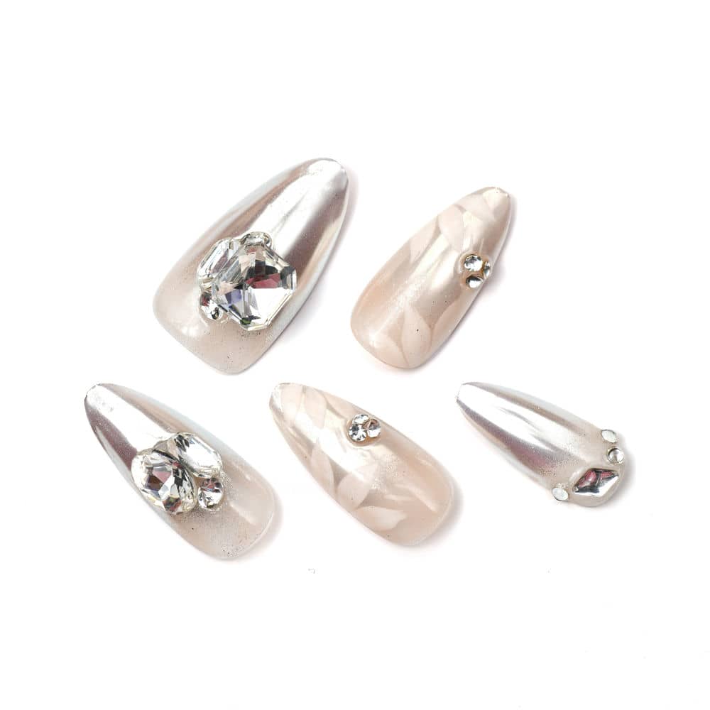 Exquisite Silver Medium Almond Handmade Press On Nails With Rhinestones-BEYONDCANVA