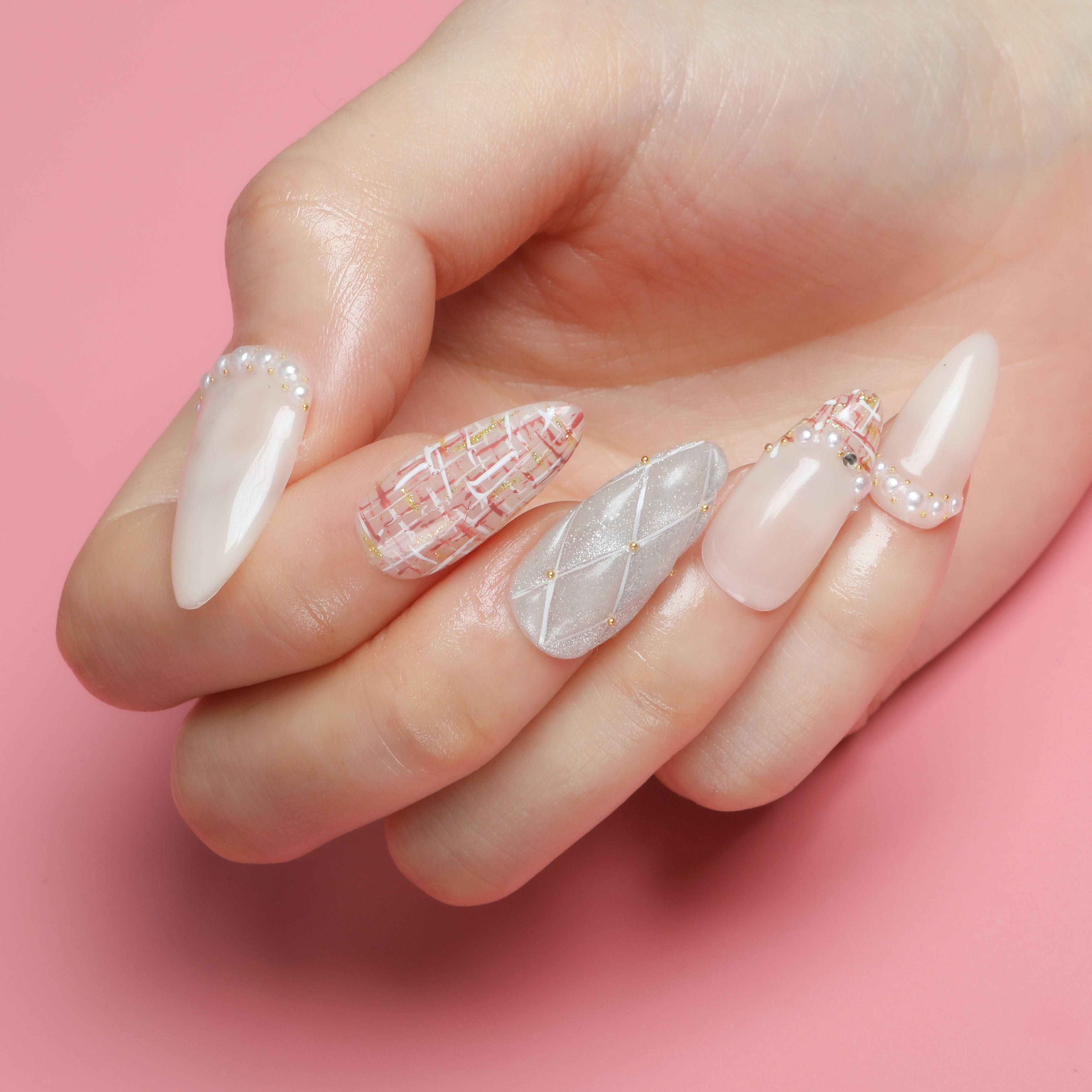 Pearl Radiance Handmade Press On Nails